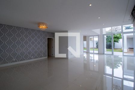 Sala de casa de condomínio para alugar com 5 quartos, 420m² em Jardim Sao Carlos, Sorocaba