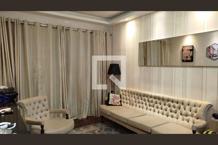 Sala de casa à venda com 3 quartos, 150m² em Vila Azevedo, São Paulo