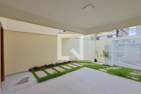 Varanda sala de casa à venda com 4 quartos, 160m² em Nova Floresta, Belo Horizonte