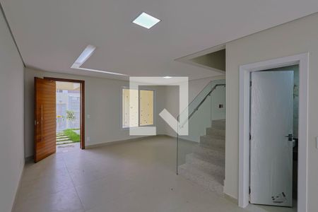 Sala de casa à venda com 4 quartos, 160m² em Nova Floresta, Belo Horizonte