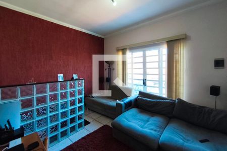 Sala de TV de casa à venda com 4 quartos, 237m² em Parque Residencial Vila União, Campinas