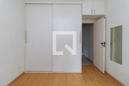 Quarto 1 de casa à venda com 2 quartos, 120m² em Vila Gertrudes, São Paulo