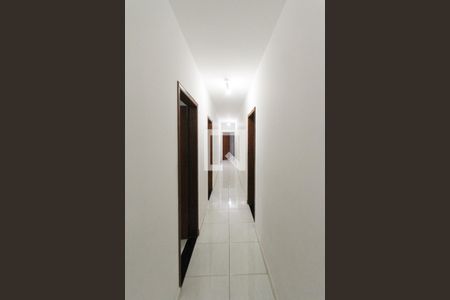Corredor de casa à venda com 3 quartos, 300m² em Vila Primavera, São Paulo