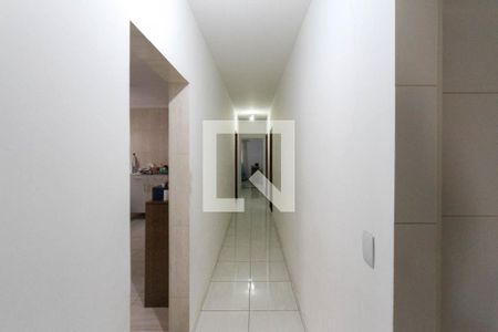 Corredor de casa à venda com 3 quartos, 300m² em Vila Primavera, São Paulo