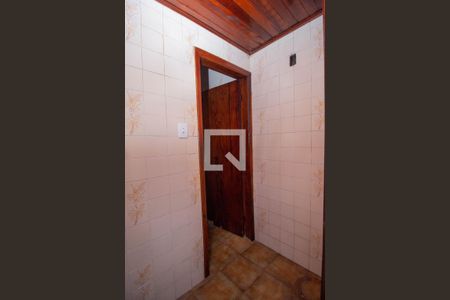 Corredor de casa para alugar com 1 quarto, 70m² em Piqueri, São Paulo