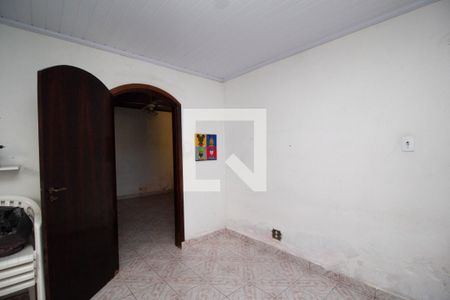 Quarto 1 de casa para alugar com 1 quarto, 70m² em Piqueri, São Paulo