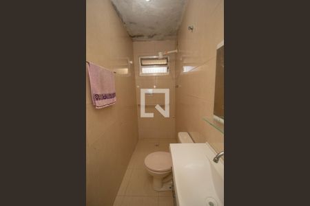 Banheiro de casa para alugar com 1 quarto, 40m² em Piqueri, São Paulo