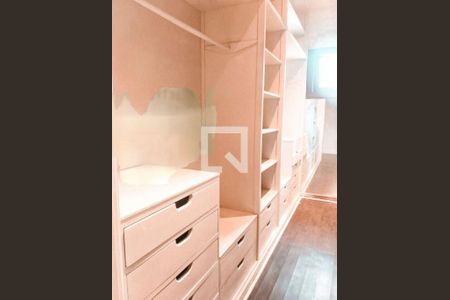 Casa à venda com 4 quartos, 748m² em Jardim Cordeiro, São Paulo