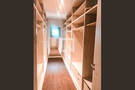 Casa à venda com 4 quartos, 748m² em Jardim Cordeiro, São Paulo