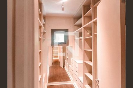 Casa à venda com 4 quartos, 748m² em Jardim Cordeiro, São Paulo