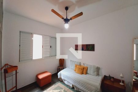 Quarto 2 de casa para alugar com 3 quartos, 450m² em Jardim Itamarati, Campinas
