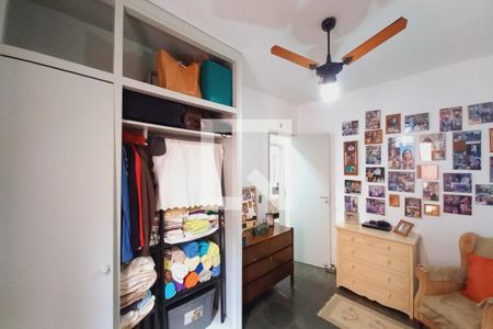 Quarto 1 de casa para alugar com 3 quartos, 450m² em Jardim Itamarati, Campinas