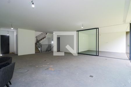 Sala de casa de condomínio à venda com 4 quartos, 548m² em Vila Morumbi, São Paulo