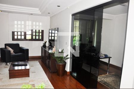 Sala de casa à venda com 4 quartos, 350m² em Vila Zulmira, São Paulo