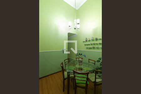 Sala de Jantar de casa à venda com 5 quartos, 112m² em Heliópolis, Belo Horizonte