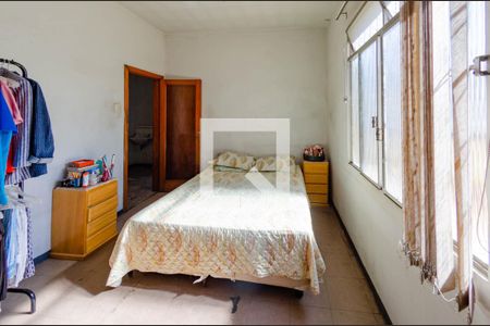 Quarto 1 de casa para alugar com 3 quartos, 300m² em Alto Barroca, Belo Horizonte