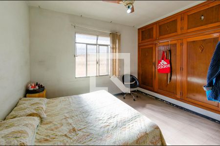 Quarto 1 de casa para alugar com 3 quartos, 300m² em Alto Barroca, Belo Horizonte