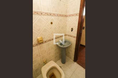 Lavabo de casa à venda com 3 quartos, 200m² em Espírito Santo, Porto Alegre