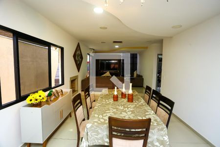 Sala de casa de condomínio à venda com 3 quartos, 293m² em Parque Monte Alegre, Taboão da Serra