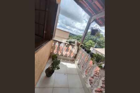 Varanda da Sala de casa à venda com 5 quartos, 502m² em Colonial, Contagem