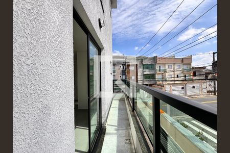 Sacada de casa para alugar com 3 quartos, 227m² em Vila Santo Alberto, Santo André