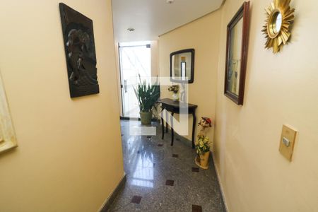 Hall de apartamento à venda com 3 quartos, 340m² em Santa Tereza, Porto Alegre