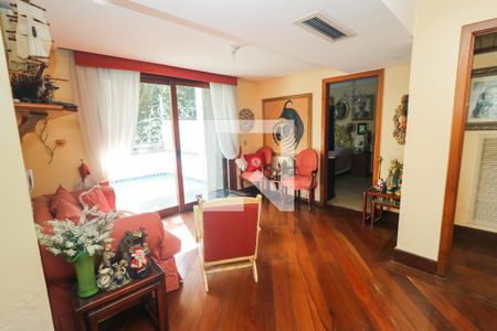 Sala 2 de apartamento à venda com 3 quartos, 340m² em Santa Tereza, Porto Alegre