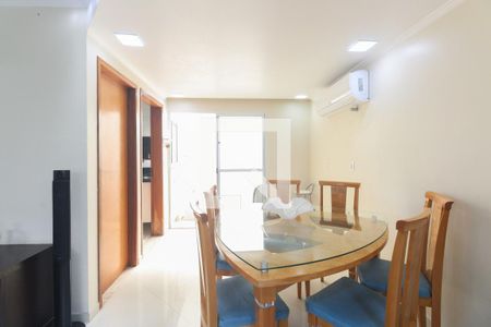 Sala de casa de condomínio à venda com 3 quartos, 120m² em Chácara Seis de Outubro, São Paulo