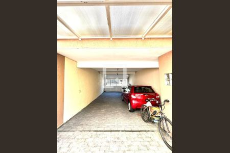 Garagem de casa à venda com 3 quartos, 178m² em Vila Tibiriçá, Santo André