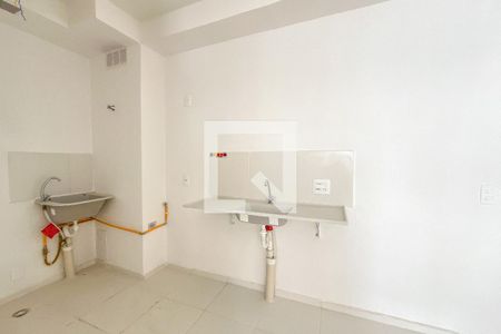 Sala/Cozinha/Área de Serviço de apartamento à venda com 2 quartos, 33m² em Jardim Pereira Leite, São Paulo