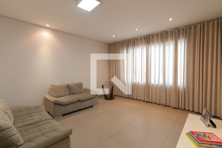 Sala de TV de casa à venda com 3 quartos, 282m² em Vila Paquetá, Belo Horizonte
