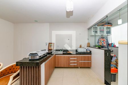 Cozinha de casa à venda com 2 quartos, 140m² em Chácaras Reunidas Santa Terezinha, Contagem