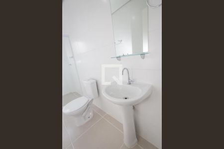 Banheiro de apartamento para alugar com 1 quarto, 48m² em Jardim Miriam, São Paulo