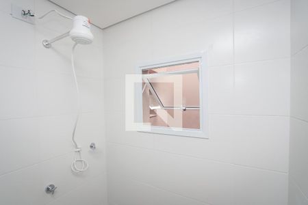 Banheiro de apartamento para alugar com 1 quarto, 48m² em Jardim Miriam, São Paulo