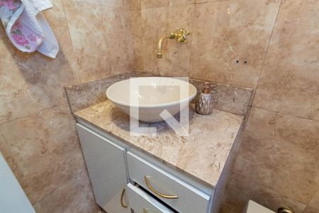 Lavabo 1 de casa à venda com 4 quartos, 400m² em Vila Granada, São Paulo