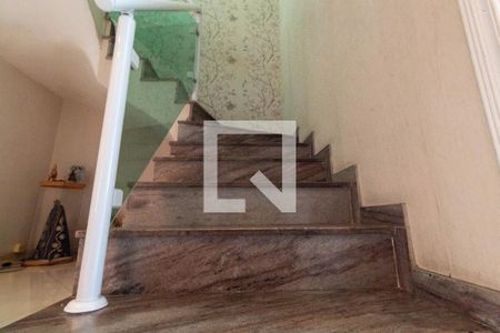 Escada de casa à venda com 4 quartos, 400m² em Vila Granada, São Paulo