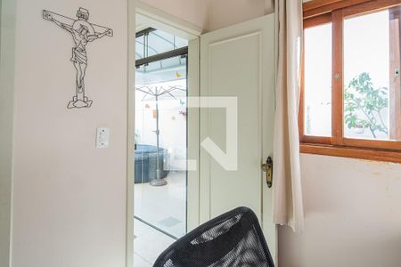 Escritório de casa à venda com 4 quartos, 200m² em Espírito Santo, Porto Alegre