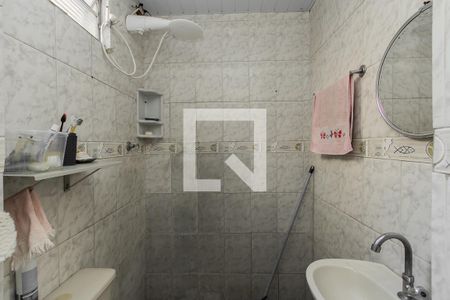 Banheiro da Suíte de casa para alugar com 2 quartos, 250m² em Parque Cisper, São Paulo