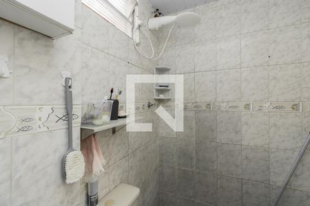 Banheiro da Suíte de casa para alugar com 2 quartos, 250m² em Parque Cisper, São Paulo