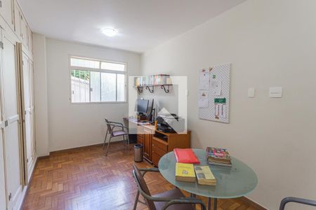 Quarto 1 de casa para alugar com 5 quartos, 206m² em São Pedro, Belo Horizonte