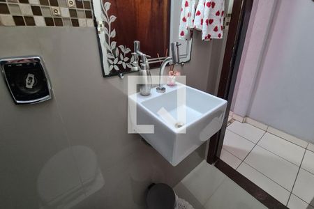 Lavabo Sala de casa à venda com 3 quartos, 250m² em Vila Independencia, São Paulo