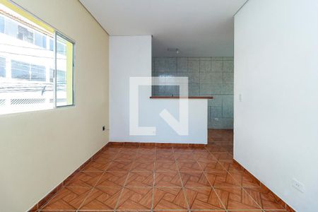 Sala de casa para alugar com 2 quartos, 65m² em Vila das Belezas, São Paulo