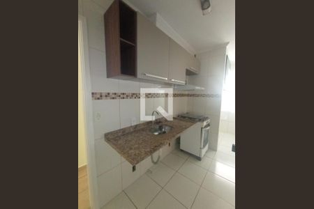 Cozinha de apartamento à venda com 2 quartos, 48m² em Jardim Sabara, São Paulo