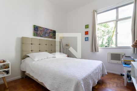 Suíte de apartamento à venda com 2 quartos, 70m² em Lagoa, Rio de Janeiro