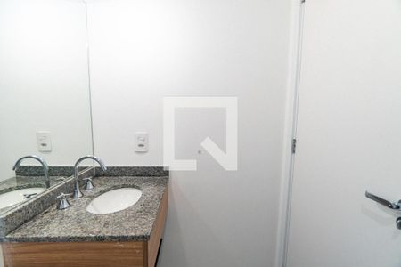 Banheiro de kitnet/studio para alugar com 1 quarto, 30m² em Jardim Prudência, São Paulo