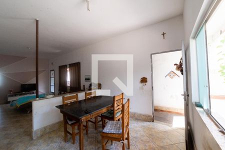 Sala 2º andar de casa à venda com 5 quartos, 470m² em Nossa Senhora da Saude, Belo Horizonte