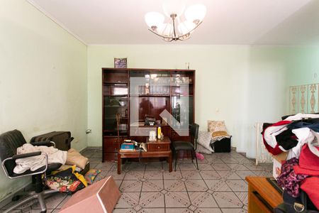 Sala de casa à venda com 4 quartos, 230m² em Vila Fernandes, São Paulo