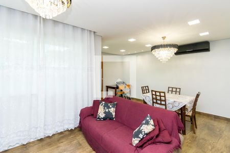 Sala de casa à venda com 4 quartos, 400m² em Vigário Geral, Rio de Janeiro