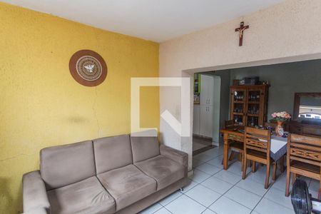 Sala de casa à venda com 4 quartos, 250m² em Santa Cruz, Belo Horizonte