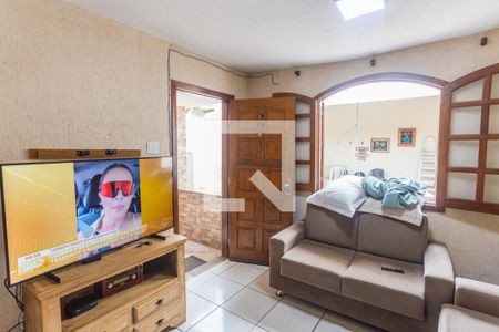 Sala de casa à venda com 4 quartos, 250m² em Santa Cruz, Belo Horizonte